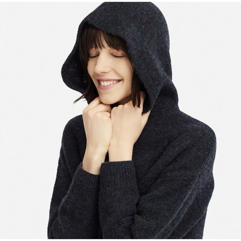 Uniqlo Women’s Long Cardigan 100% Wool Sweater Hooded Small Gray Pockets Button - Picture 3 of 12